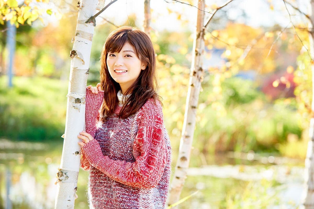 女性モデルのロケ写真撮影