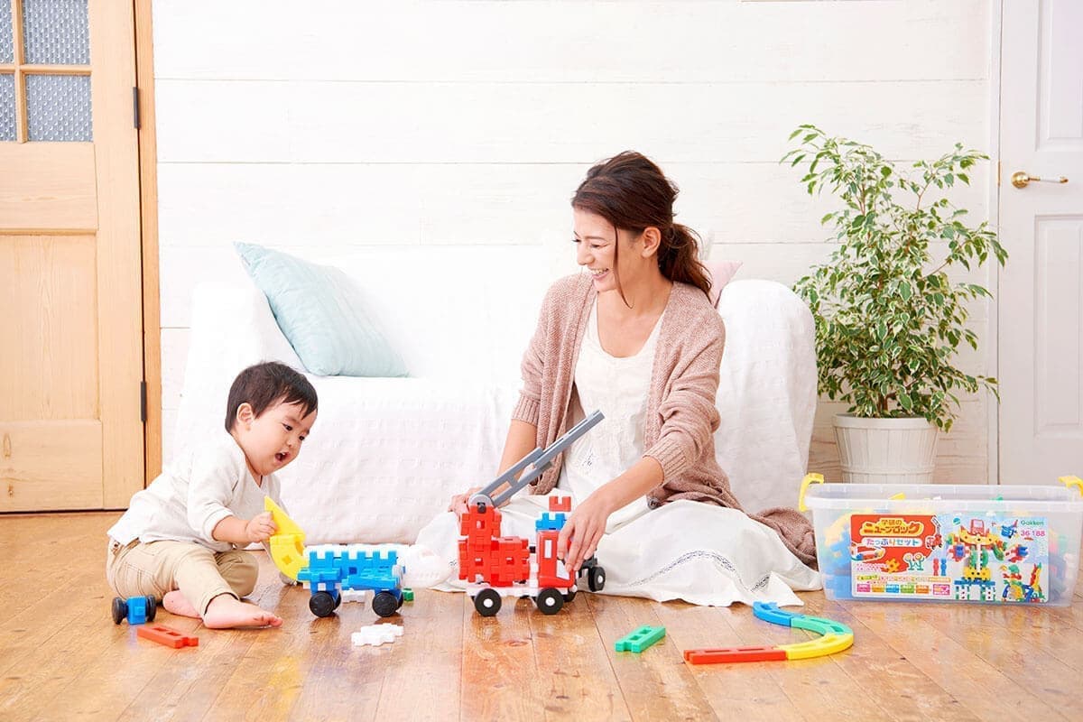 女性モデルの商品イメージ写真撮影