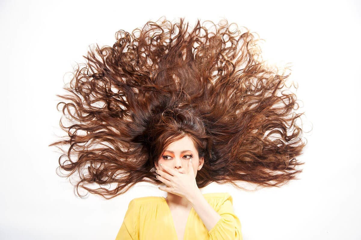 女性モデルのイメージ写真撮影