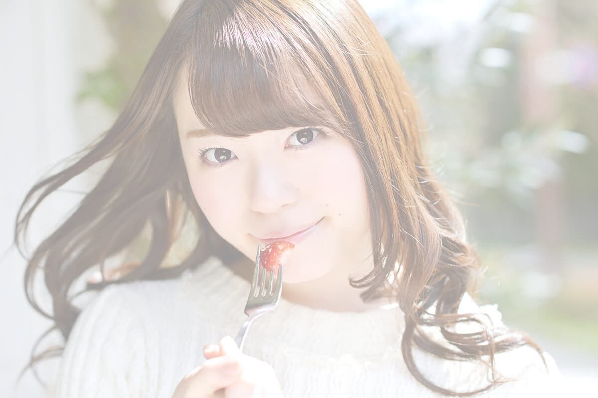 女性モデルのロケ写真撮影