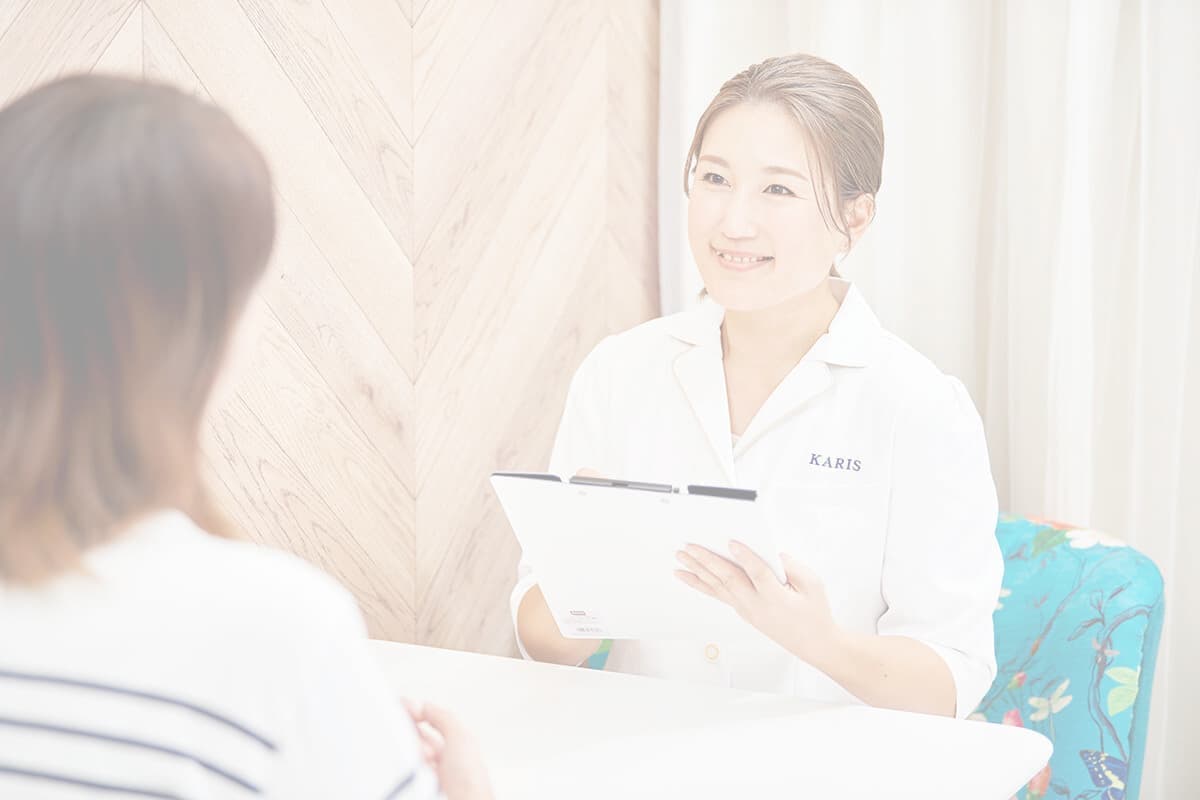 脱毛サロンの診察中の写真