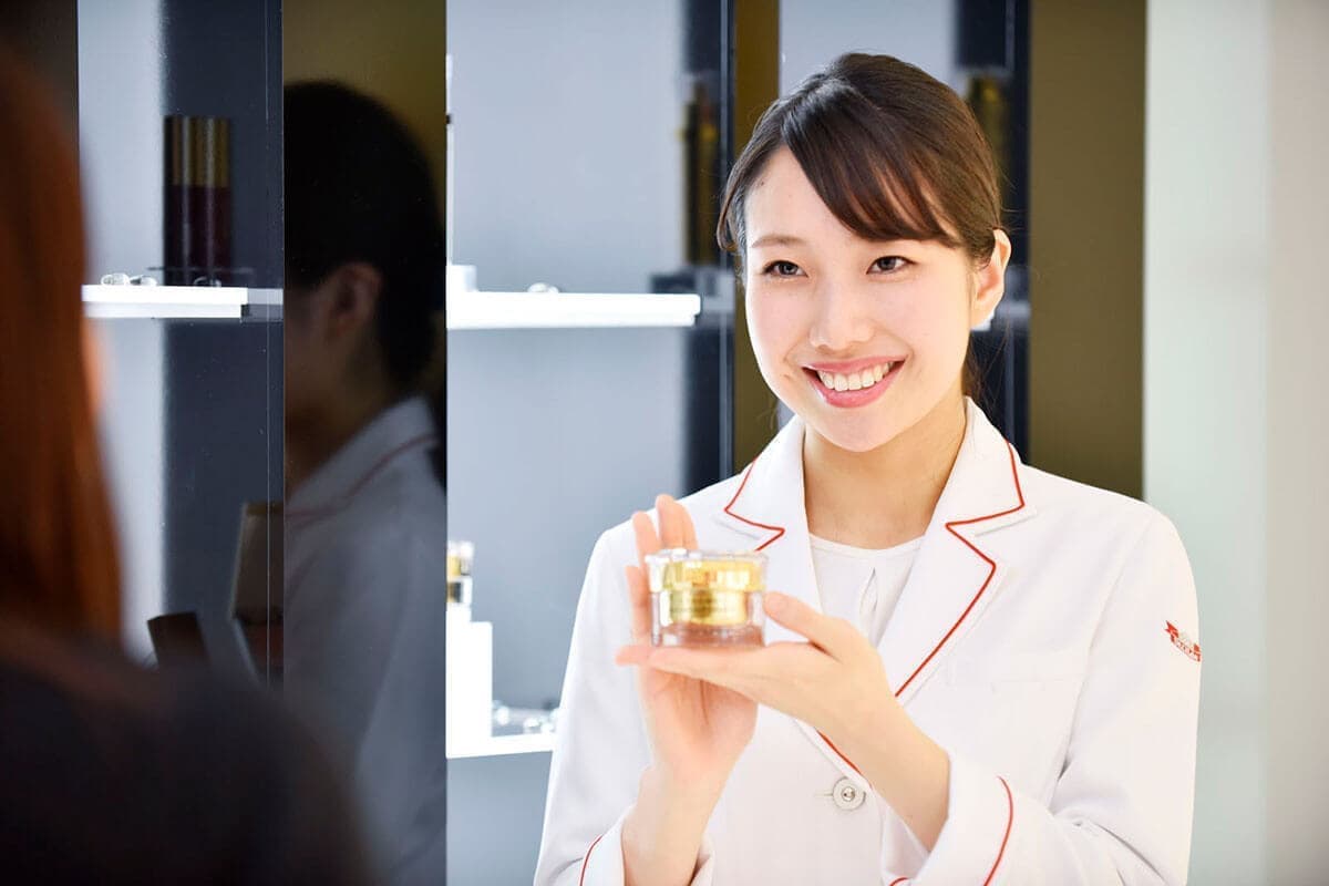 エステサロンの接客中の写真