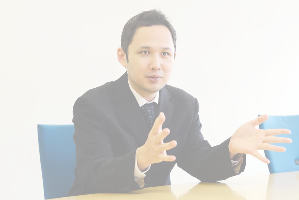 会社代表のインタビュー写真