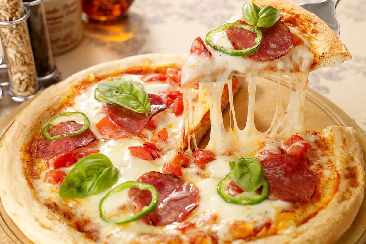 ピザの料理写真