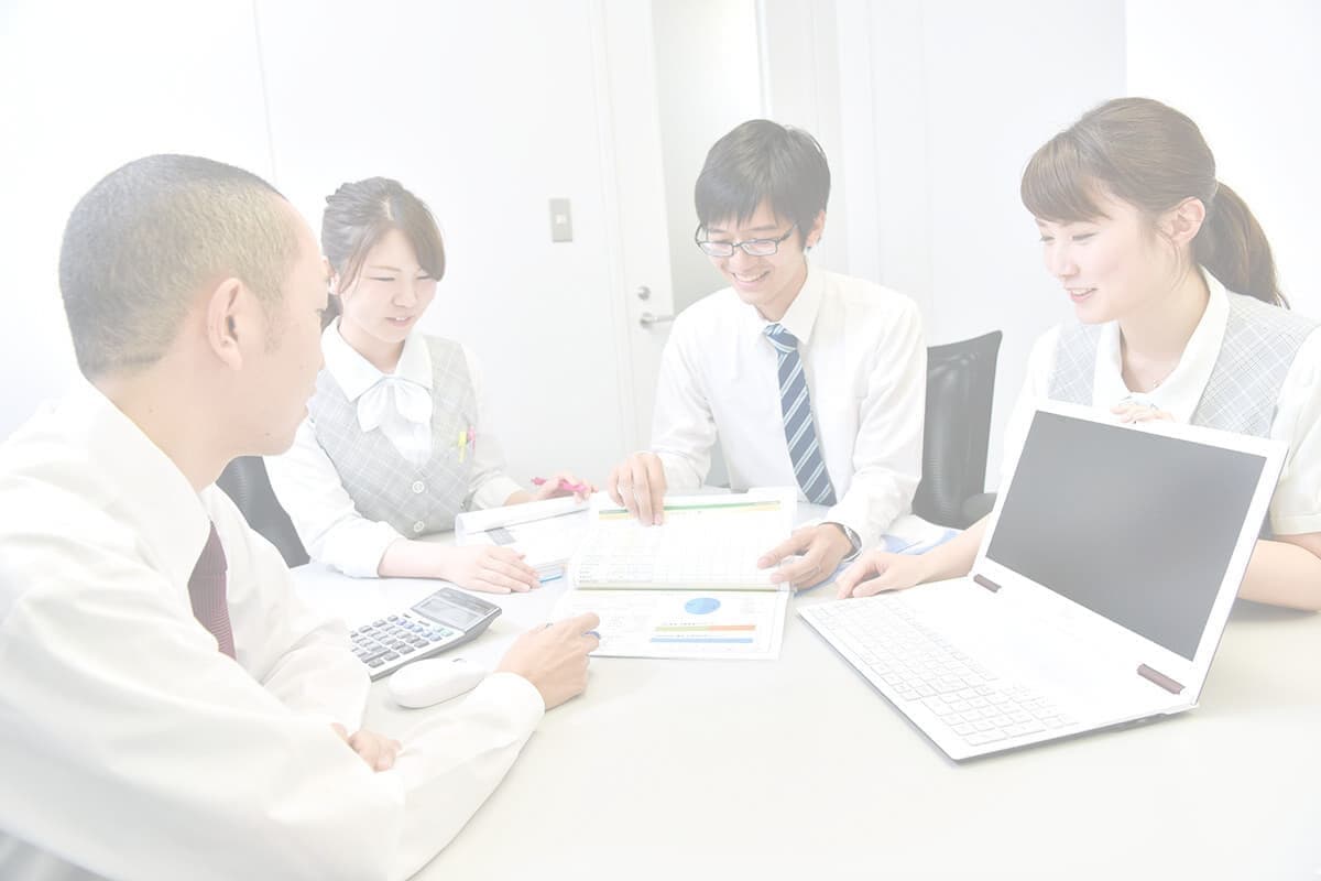 税理士の打ち合わせ風景写真