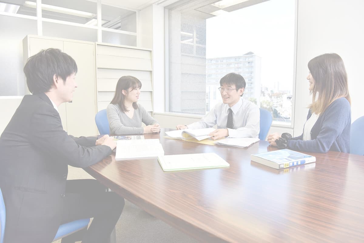 会計士の打ち合わせ風景写真